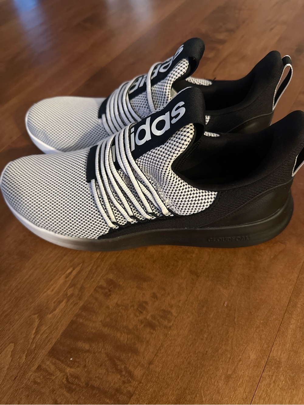 Adidas Cloudfoam Comfort Sneakers Men’s 101/2 Black White Slip On Walking Shoes